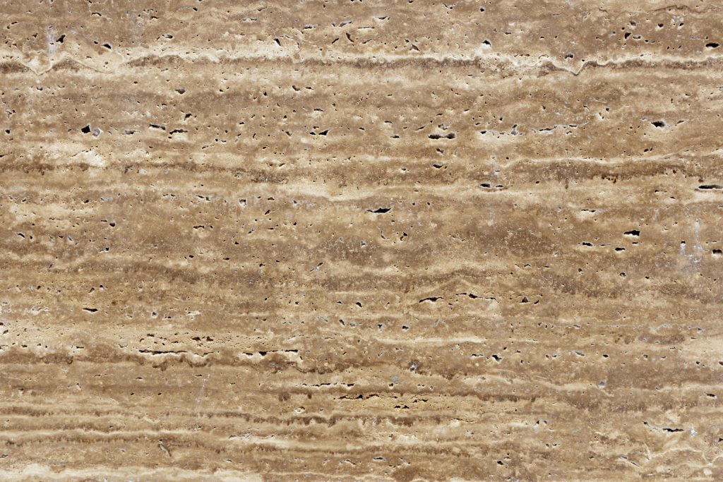 سنگ نما رومی در برابر تراورتن